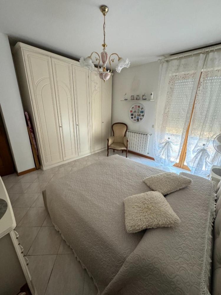 Bellissima Stanza Con Parcheggio Gratuito Apartment Cinquale Bagian luar foto