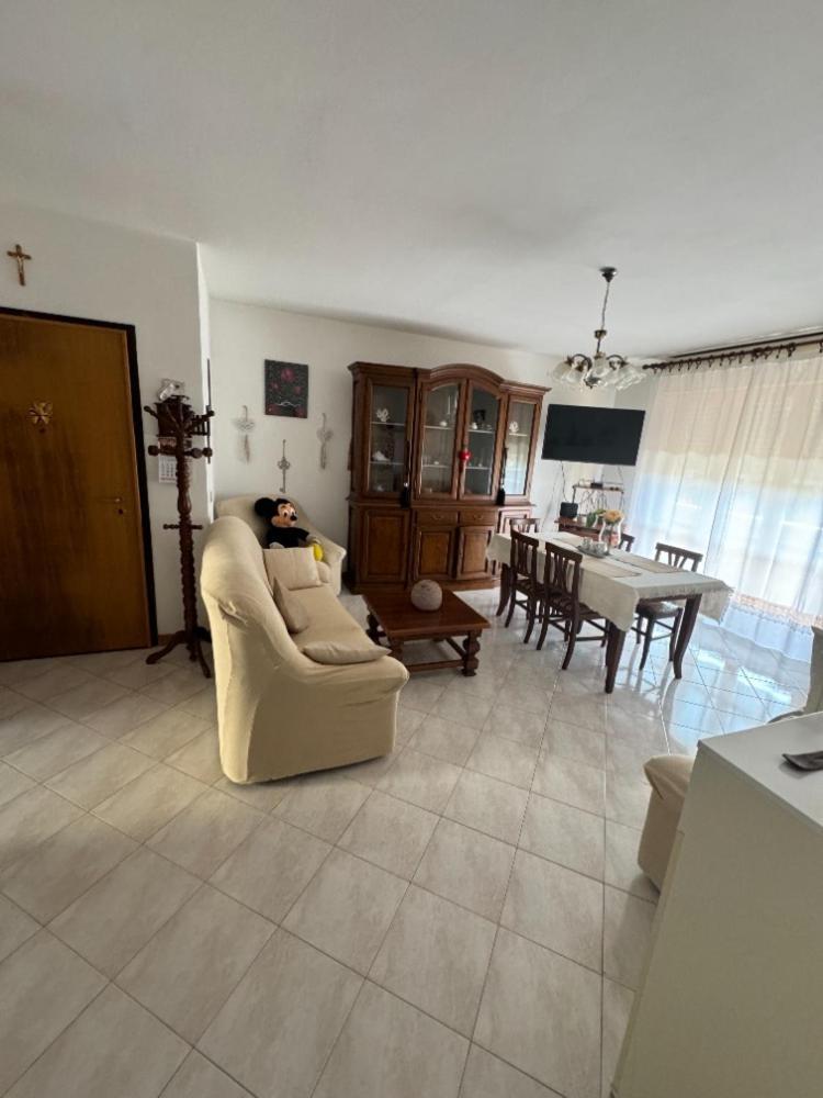 Bellissima Stanza Con Parcheggio Gratuito Apartment Cinquale Bagian luar foto