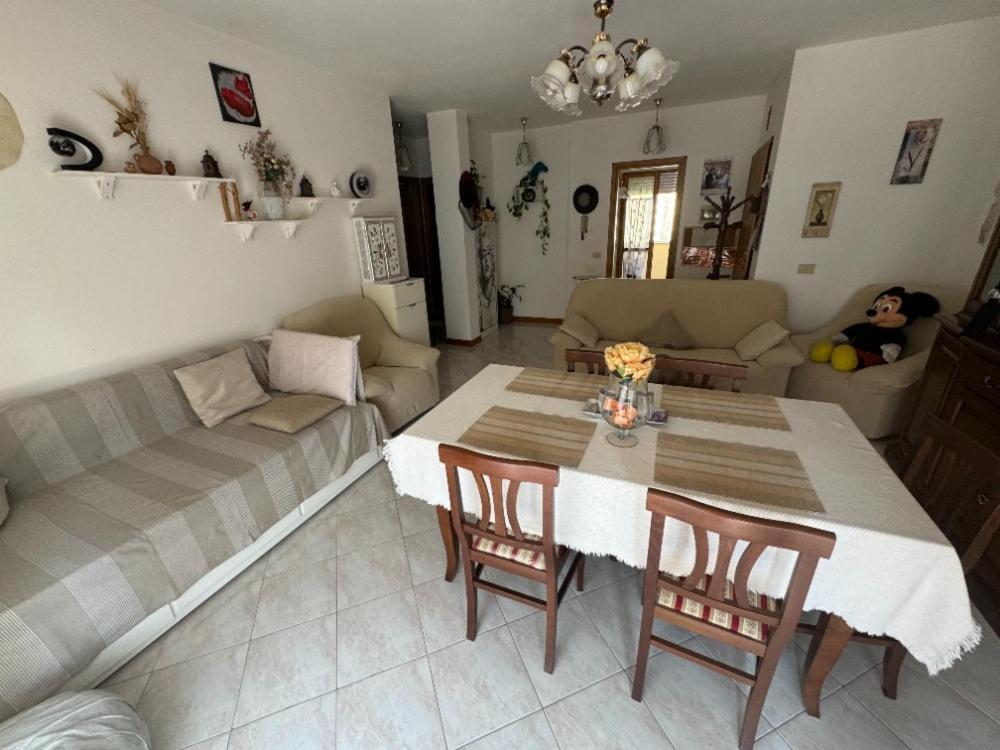 Bellissima Stanza Con Parcheggio Gratuito Apartment Cinquale Bagian luar foto